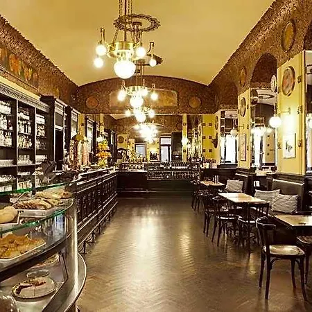 Piazza Grande 아파트호텔